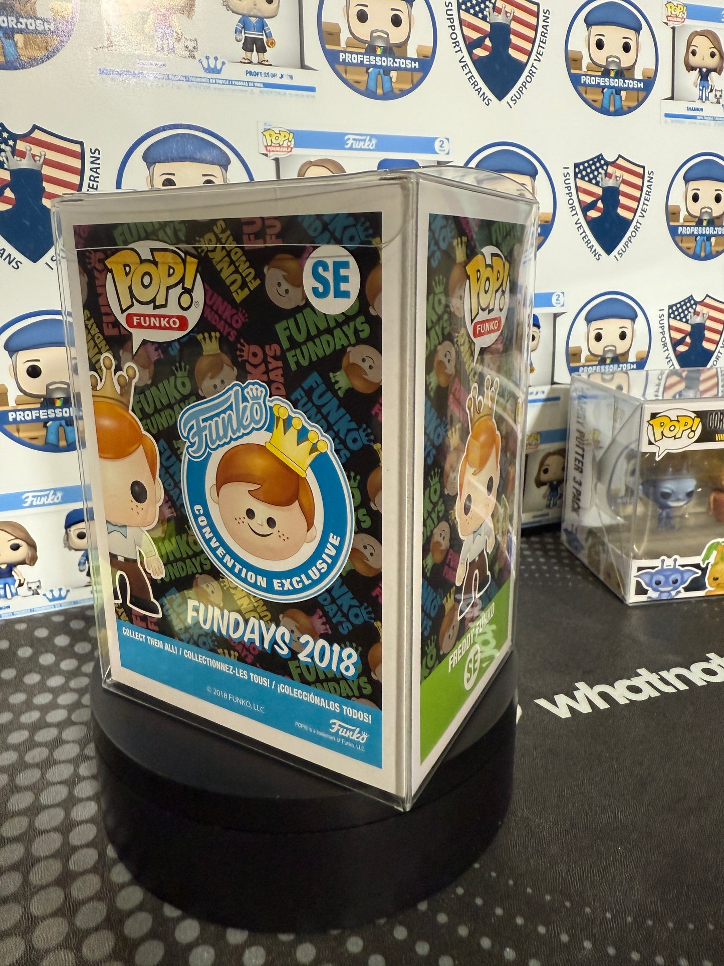 Freddy Funko Space Robot (Silver) LE 2,000